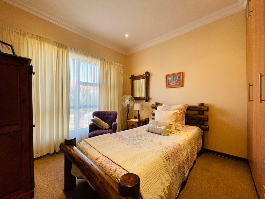 3 Bedroom Property for Sale in Grimbeeck Park North West